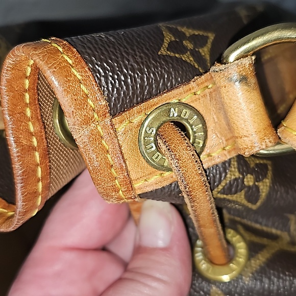 Louis Vuitton Petite Noe Monogram - Picture 4 of 16